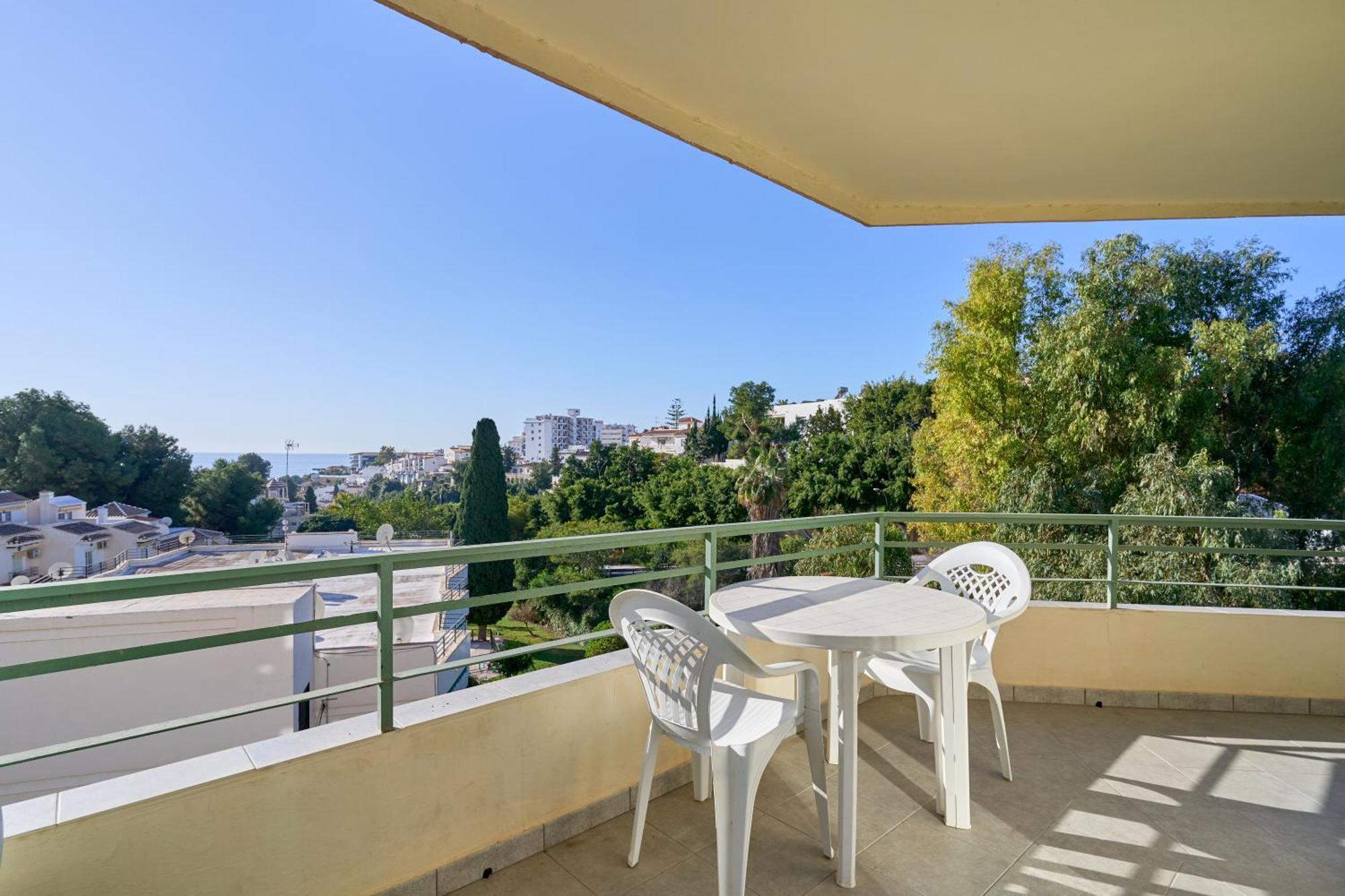 Bright And Spacious 2 Bed Apt Нерха Екстер'єр фото