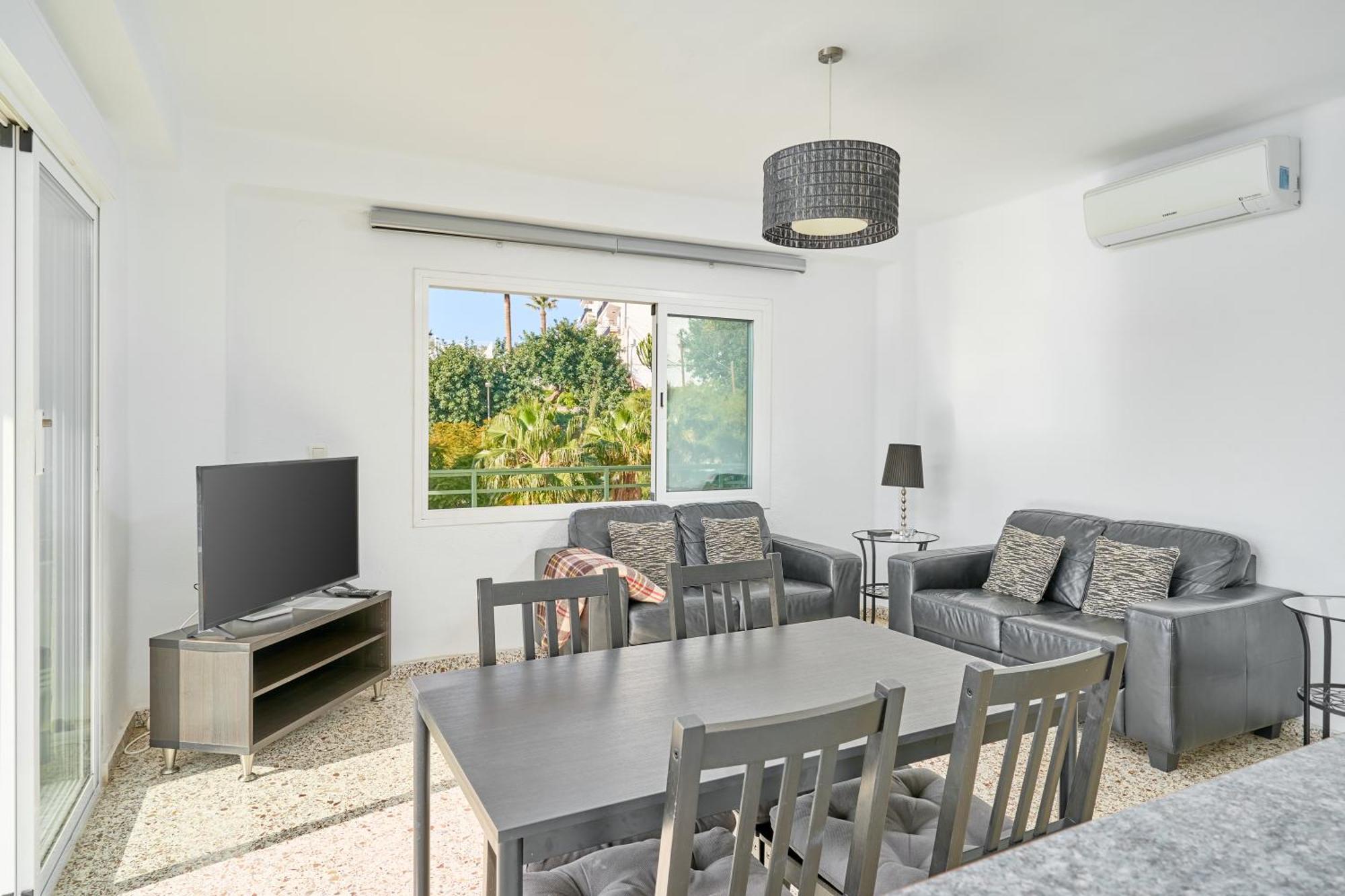 Bright And Spacious 2 Bed Apt Нерха Екстер'єр фото